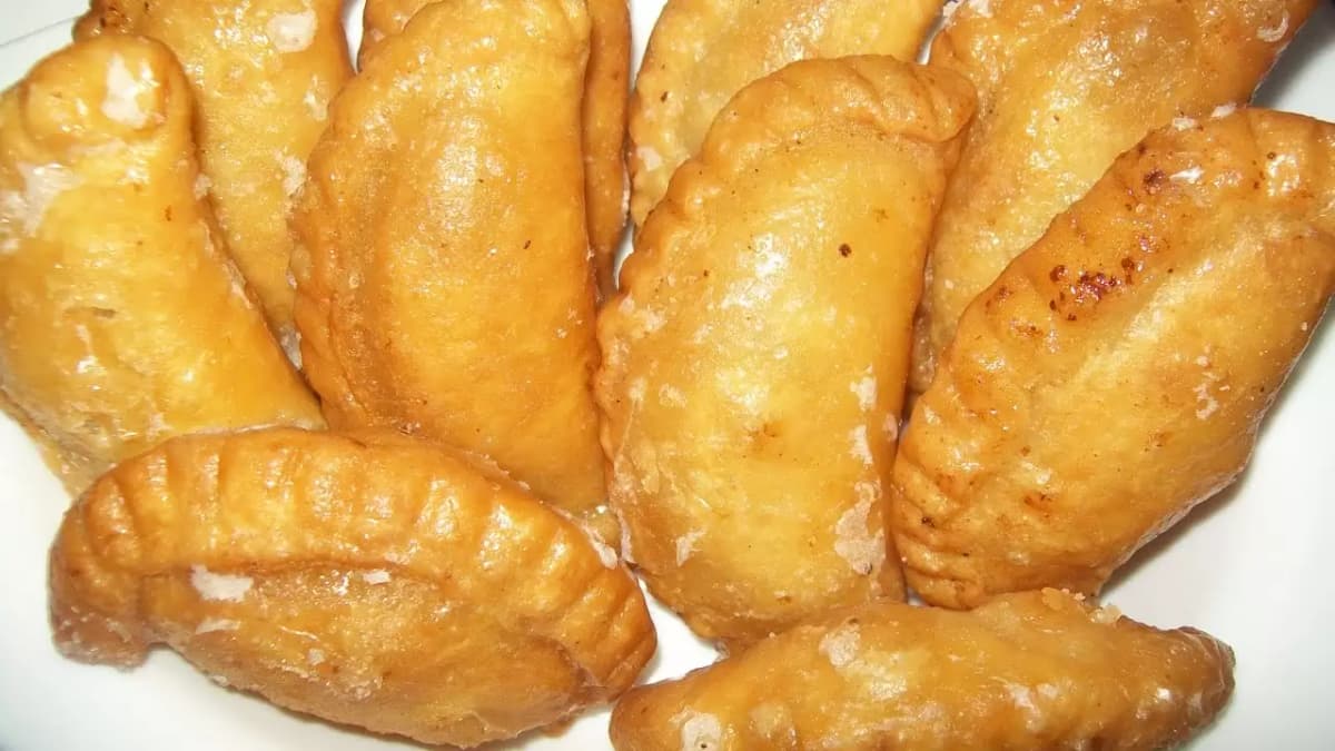Kajji Kayalu Recipe