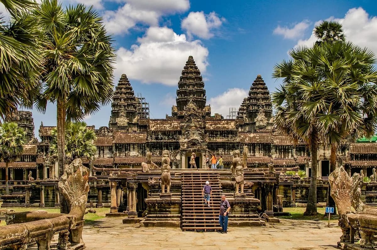 Angkor Wat: Divine Mysteries & Soul-Stirring Miracles of Lord Vishnu's Cosmic Temple — Temples
