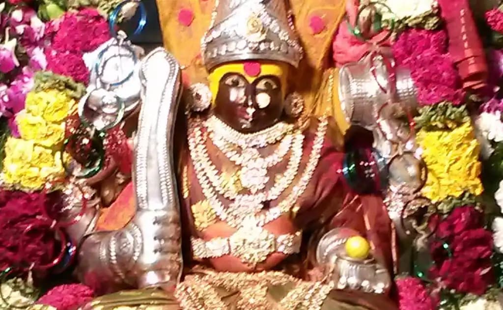 Saraswati Ashtottara Shatanamavali — 108 Names of Goddess Saraswati (With Meanings) — Pooja, Slokas and Mantras