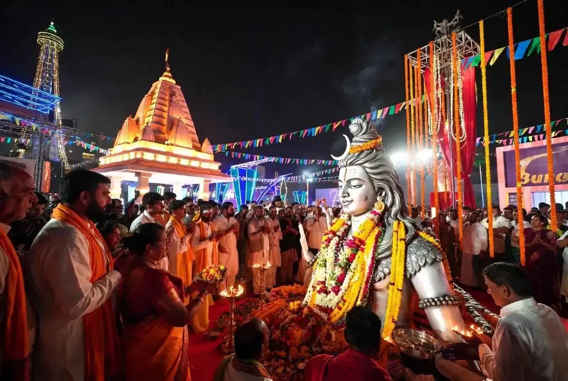 Ardhanarishwara Stotram: The Half-Shiva, Half-Shakti Hymn of Adi Shankaracharya — Pooja, Slokas and Mantras