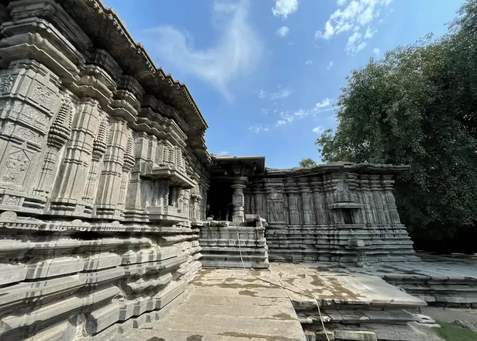 Thousand Pillar Temple
