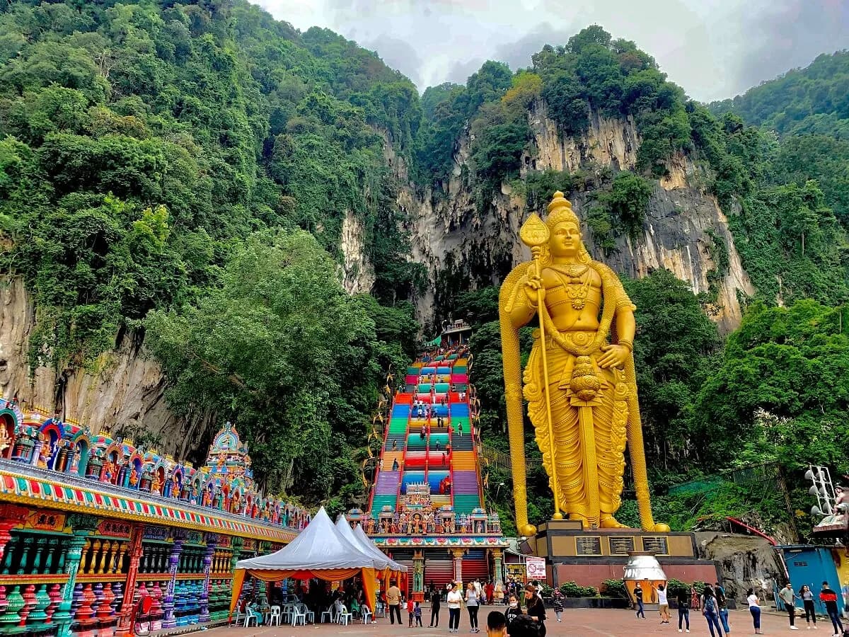 Batu Caves: Divine Mysteries & Soul-Stirring Miracles of Lord Murugan in Malaysia — Temples