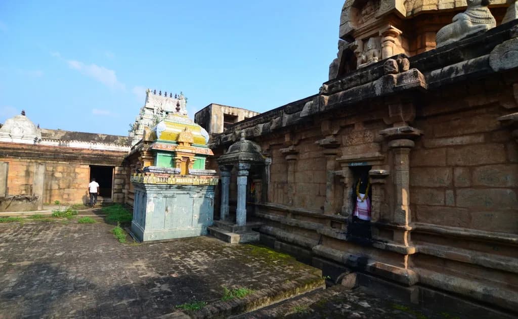 The Sacred Story of Karkadeswarar Temple: A Divine Haven for Ashlesha Nakshatra Natives