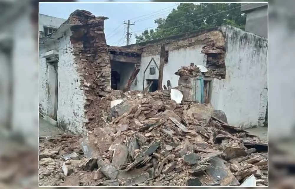 Collapse of Brahmamgaru's Residence: Potuluri Veerabrahmendra Swami's Historic Home Crumbles Under Montha Cyclone Rains