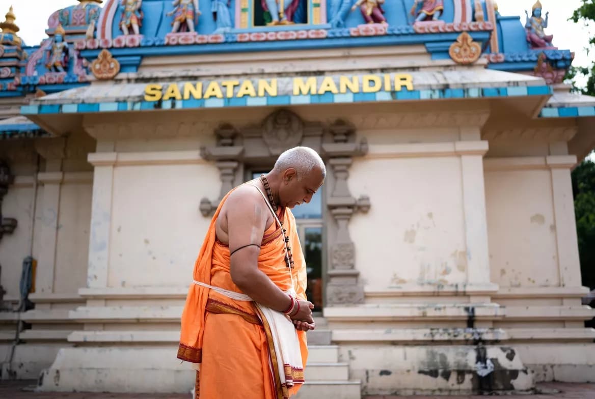 Full-Time Hindu Priest — Sanatan Mandir (Wellingborough District Hindu Association), Wellingborough UK | Religious Worker 2026 — Temple Jobs