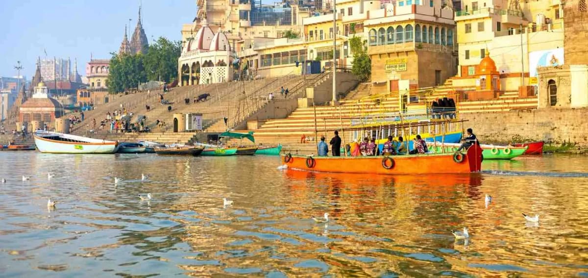 Kashi Vishwanath: Divine Mysteries & Soul-Stirring Miracles of Lord Shiva in Varanasi — Temples
