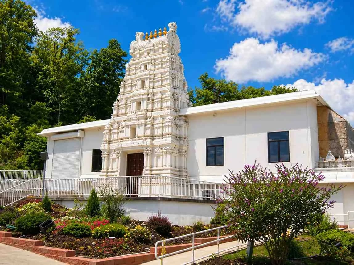 Hindu Priest Jobs in USA 2026: Pandit Vacancy Guide for Temples — Temple Jobs