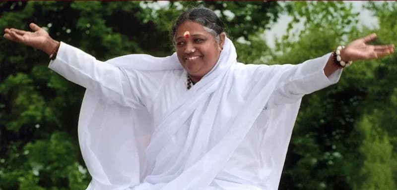 Mata Amritanandamayi (Amma) — Life, Teachings, the Hugging Saint & Global Devotional Legacy in 2026 — Famous Hindus