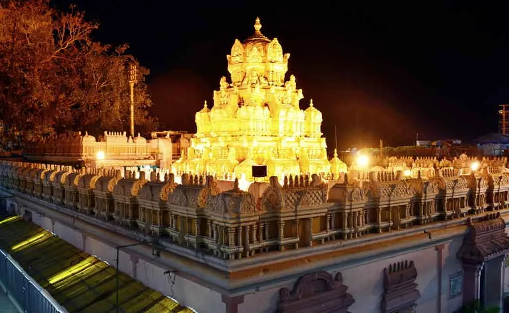 Police Overreach: Devotees Protest at Vijayawada Durga Temple Toll Gate Over Denied Darshan — News