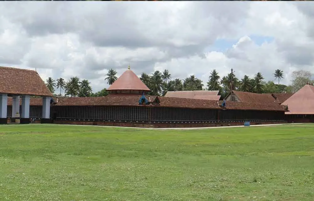 Caste Row at Koodalmanikyam Temple: Tantris Boycott OBC Appointment — Uncategorized