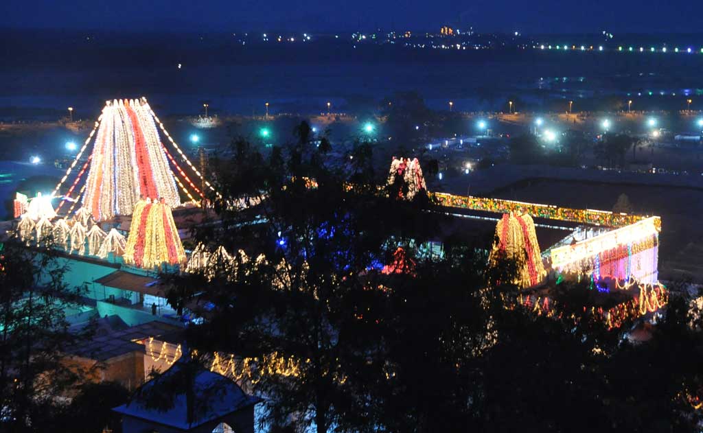 Bhadrachalam Vaikuntha Ekadasi 2025: Grand Celebrations, Dates, Events, and Devotee Guide