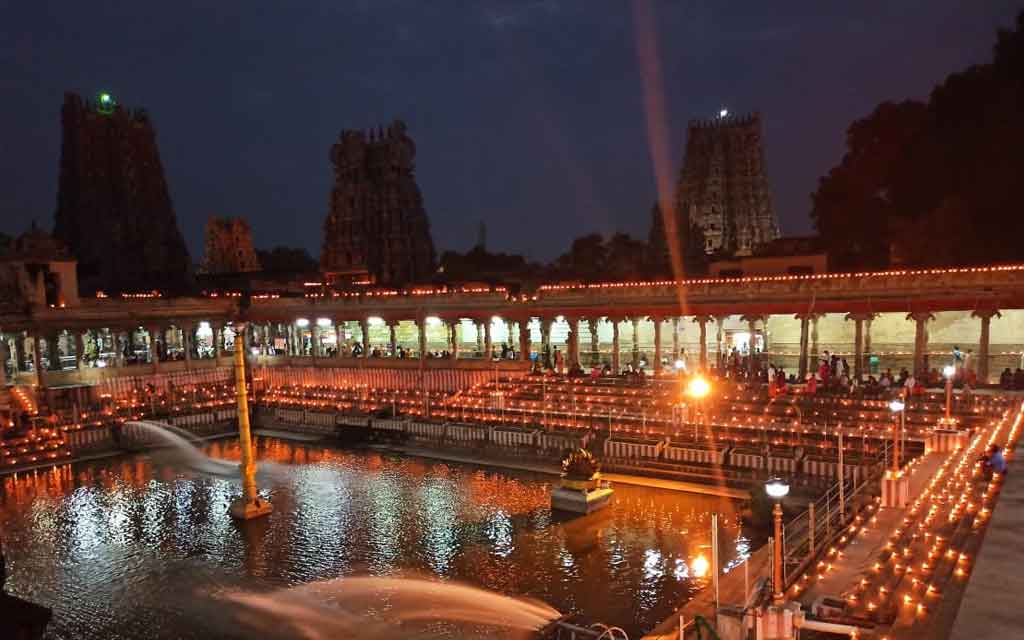 Meenakshi Amman Temple, Madurai night