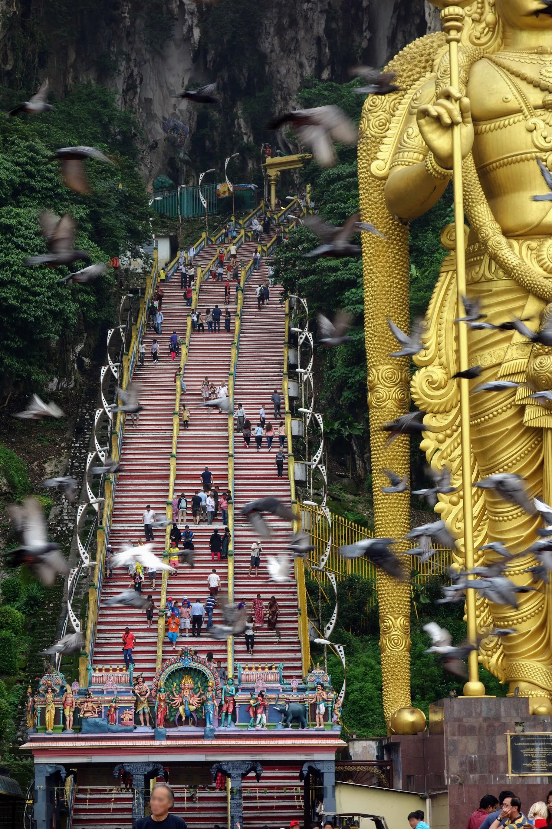 Famous Hindus in Singapore, Malaysia, Bali and the UAE: Hindu Board Leaders, Kavadi-Carrying Ministers, a Balinese Governor and the Builders of Gulf Temples — Famous Hindus