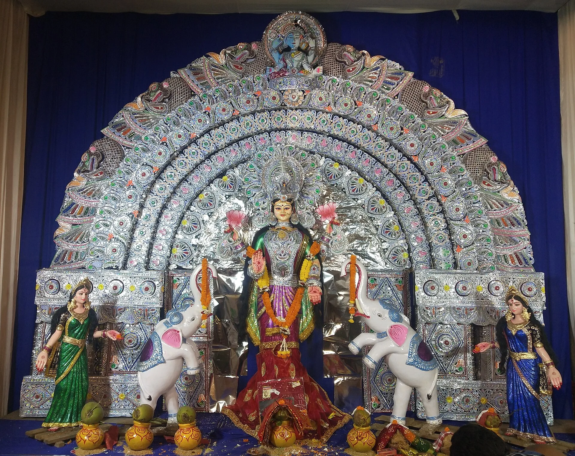 Panchangam 18 December 2026, Friday: Shukla Navami, Uttara Bhadrapada Nakshatra, Lakshmi Puja and Dhanurmasam Day 3 — Astrology