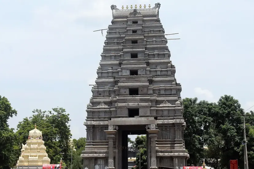 Amareswara Swamy Temple (Amaralingeswara Swamy Temple)