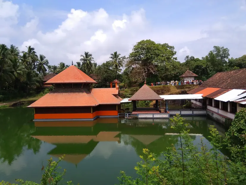 Ananthapura Lake Temple (Sri Ananthapadmanabha Swamy), Kasaragod