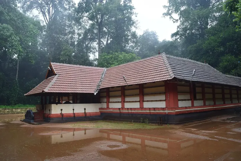 Iringole Kavu Bhagavathy Temple, Perumbavoor