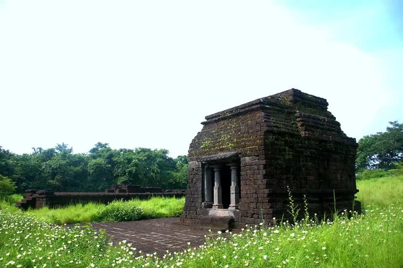 Mahadev Temple, Kurdi (relocated to the Selaulim Dam site)