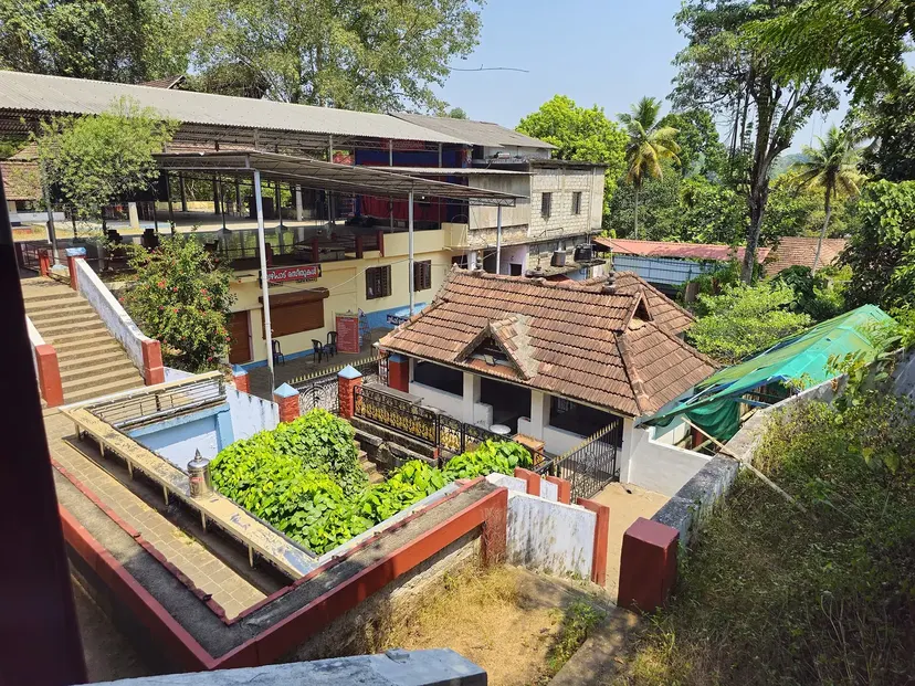 Panachikkad Saraswathi Temple (Dakshina Mookambika)