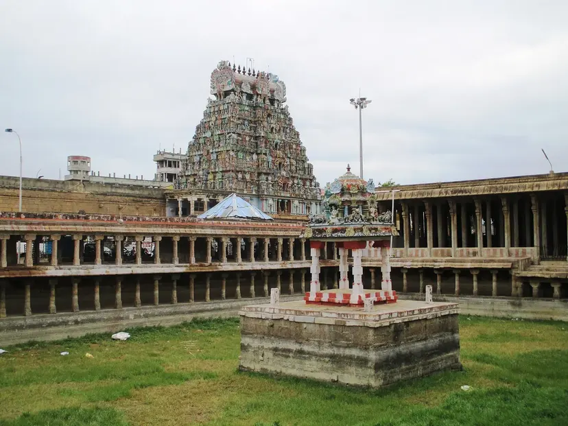 Jambukeswarar Akilandeswari Temple, Thiruvanaikaval